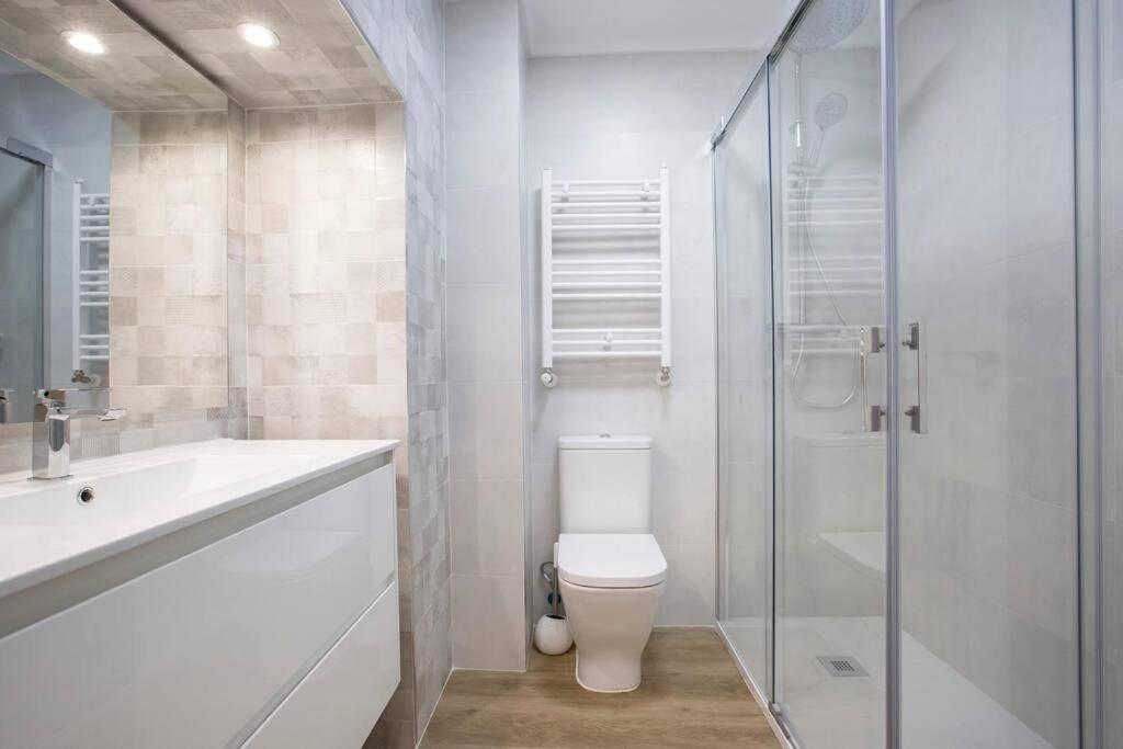 Alhondiga Flat By Next Stop Apartamento Bilbau